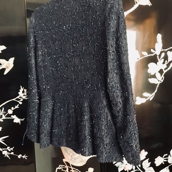 🐋Dark navy blue laced beaded jacket. Button beaded with snap front closure. - Picture 3 of 5